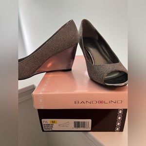 Bandolino Heels Pewter Size 7.5